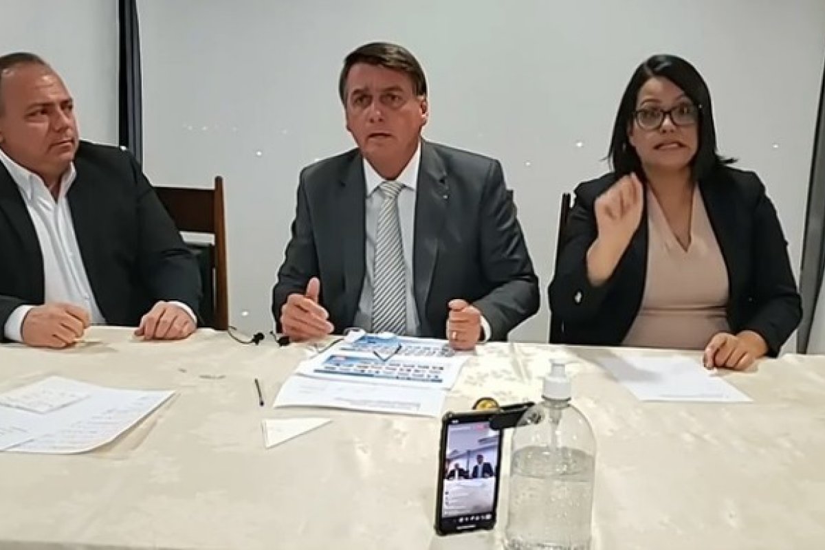Covid-19: YouTube remove vídeo de Bolsonaro com defesa de tratamento sem eficácia