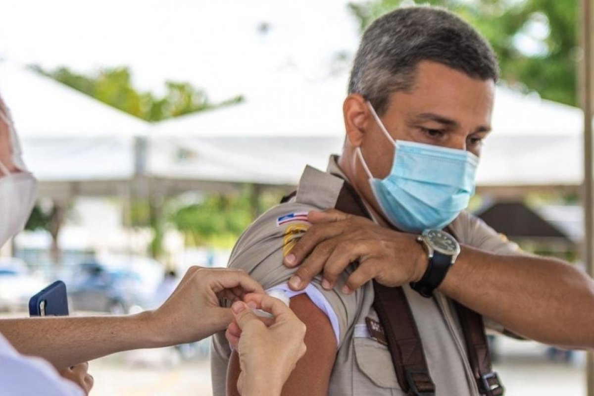 12 mil pessoas não apareceram para tomar 2ª dose da vacina em Salvador