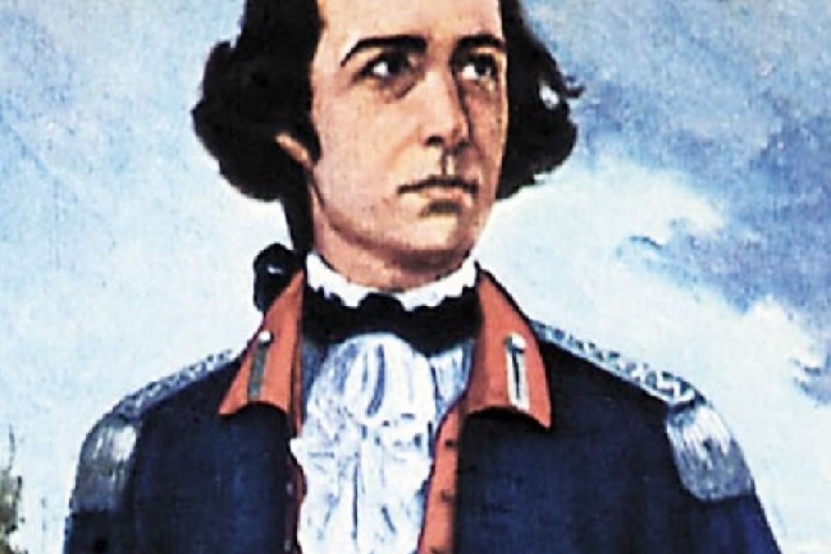 Tiradentes, pavimento para a República