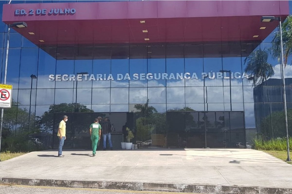 Casal envolvido com roubos a bancos é preso em motel