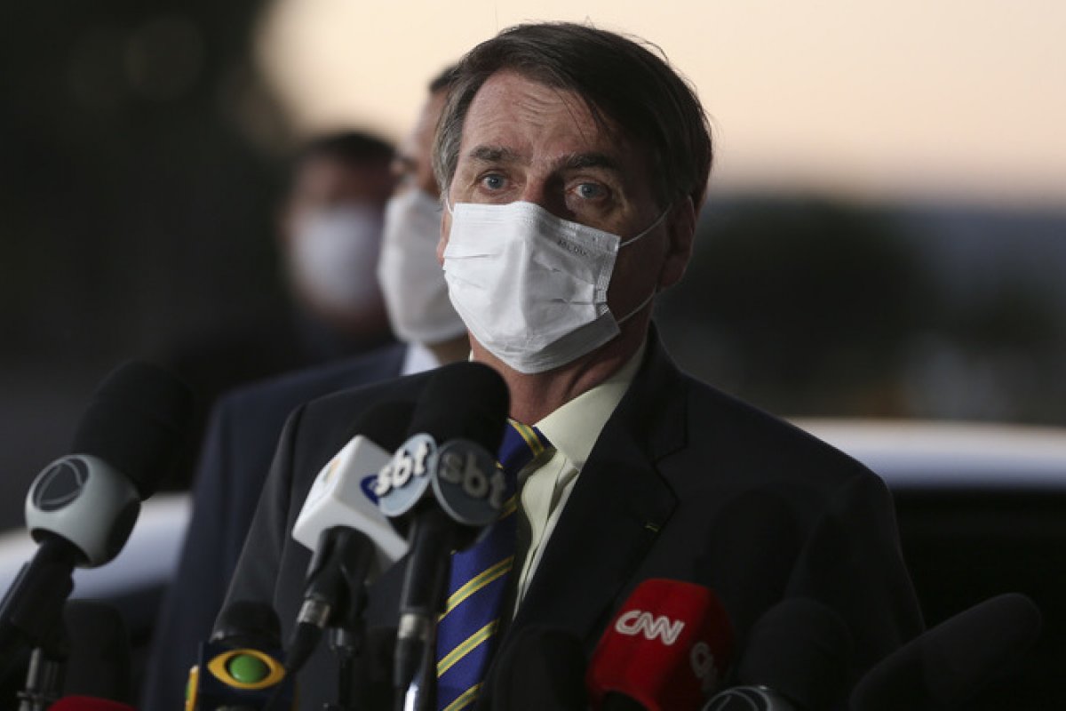 Bolsonaro deve defender fim do desmatamento na Cúpula do Clima