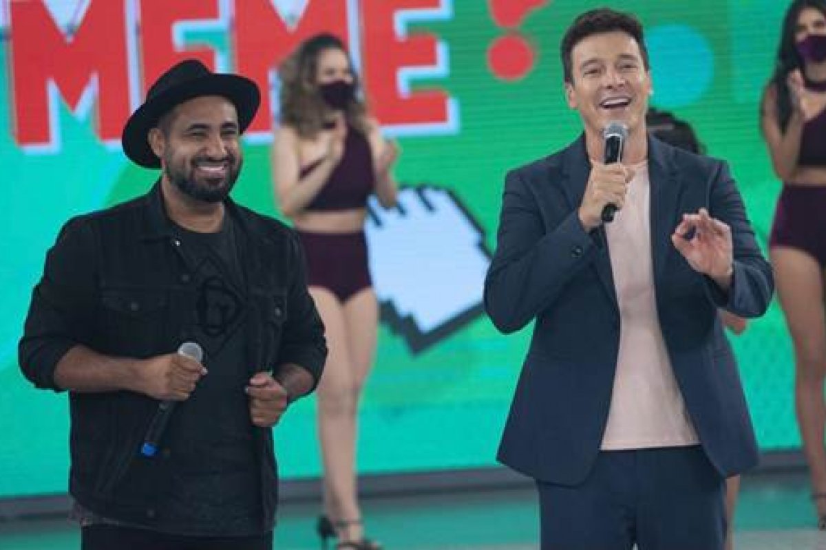 Raí Saia Rodada recebe homenagem no programa “Hora do Faro” deste domingo!