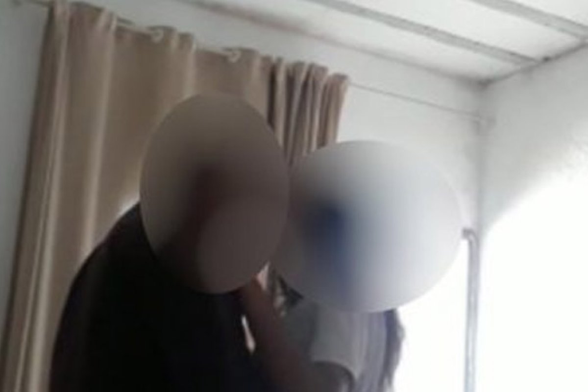 Pastor é flagrando cometendo assédio contra adolescente de 14 anos: "Você vai gostar"