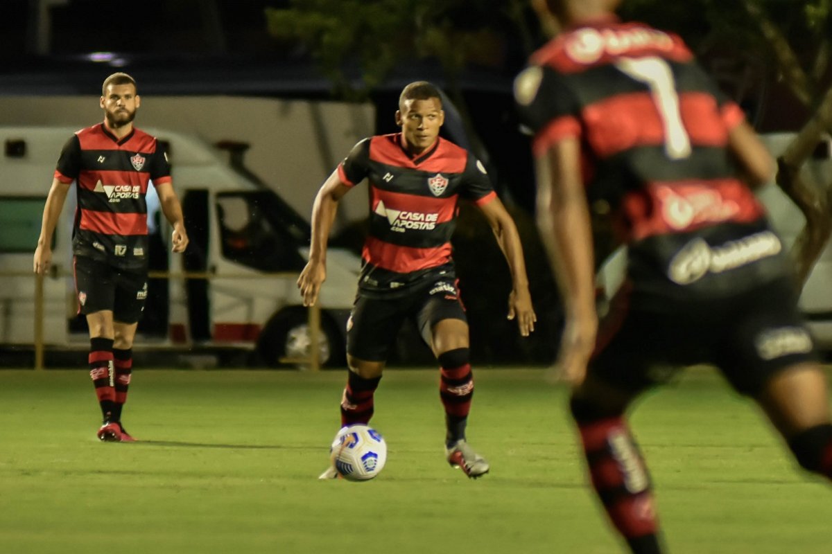 Copa do Brasil: Vitória encara o Internacional pela terceira fase