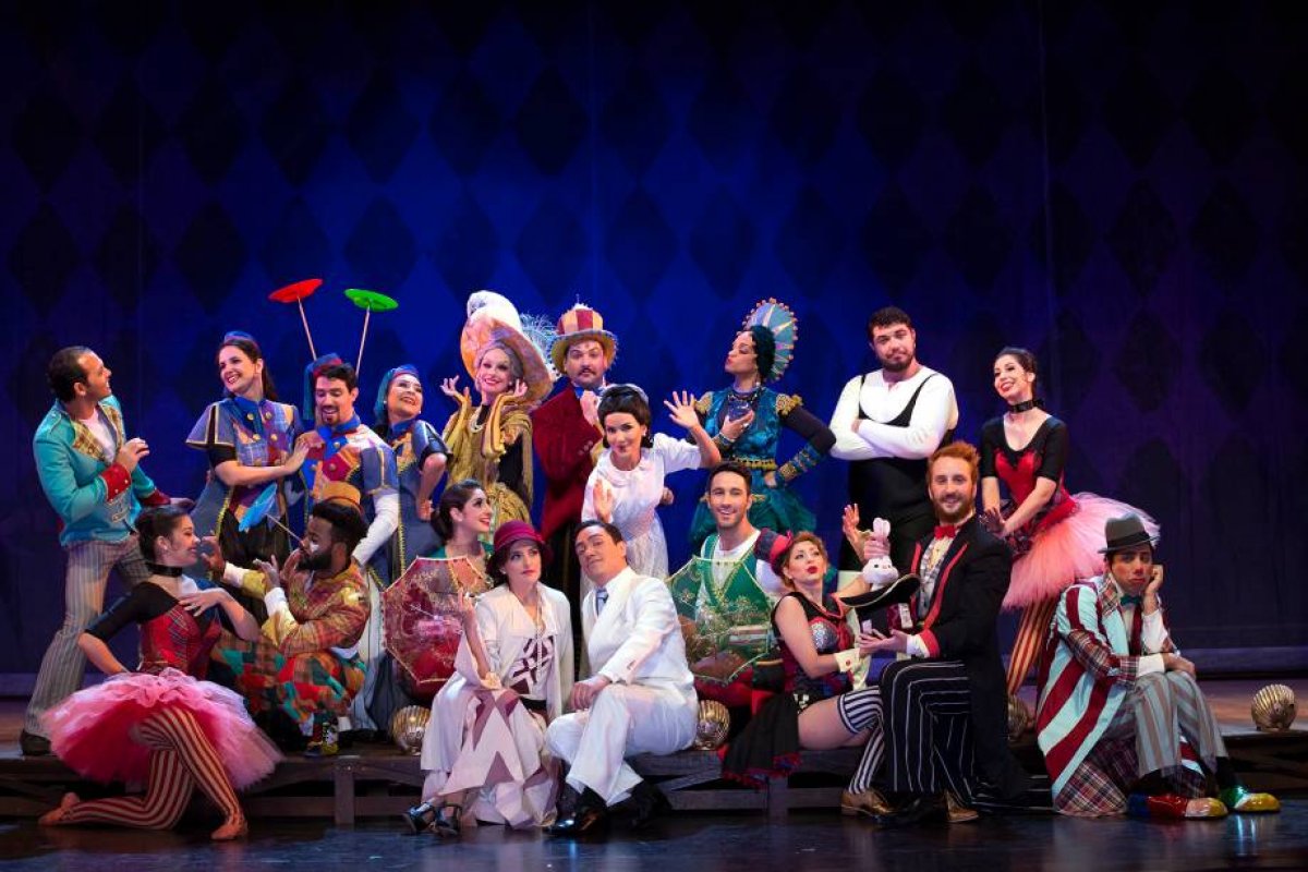 'Bibi, Uma Vida em Musical' fecha noite de domingo no Castro Alves