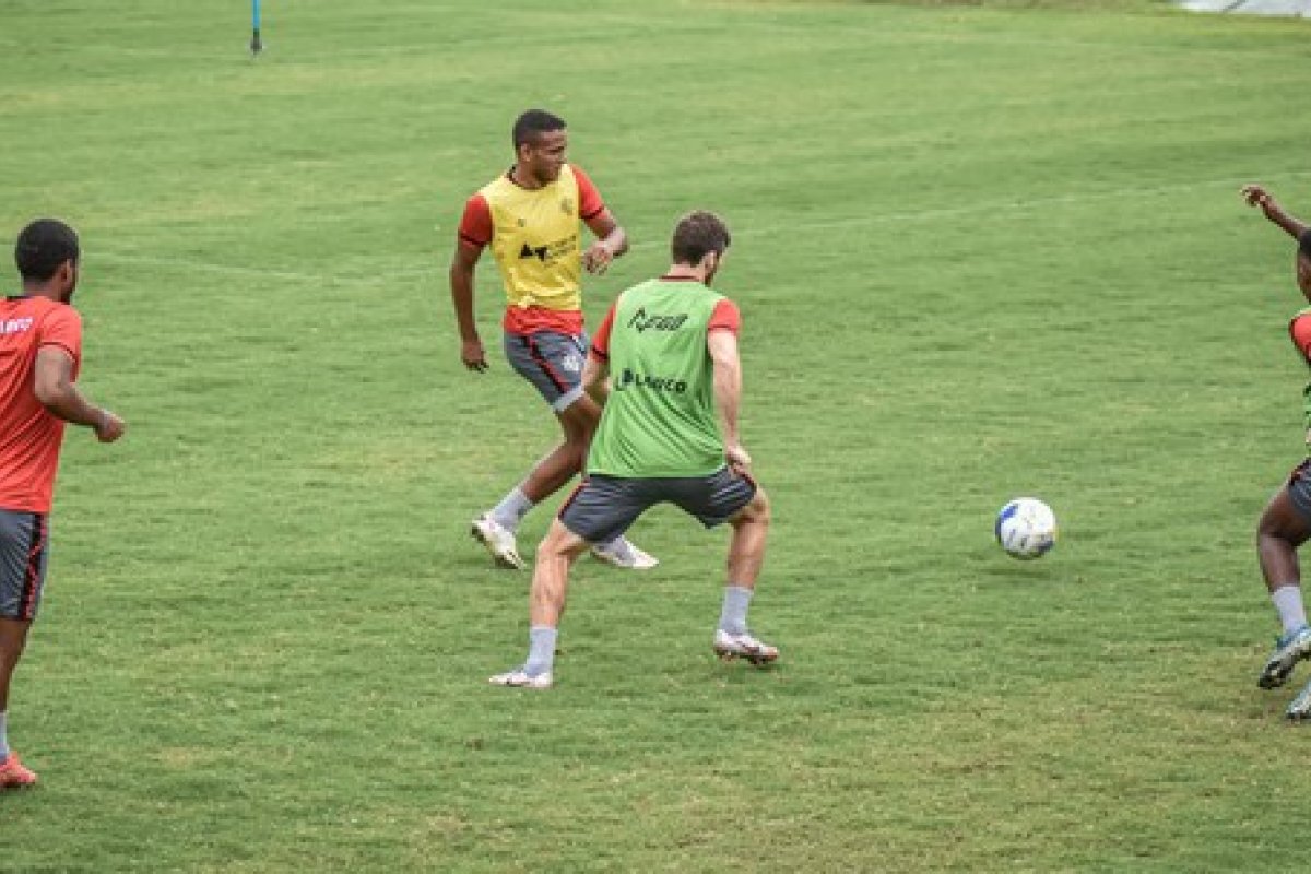 Contra o carrasco Ceará, Vitória tenta voltar a final da Copa do Nordeste após 11 anos