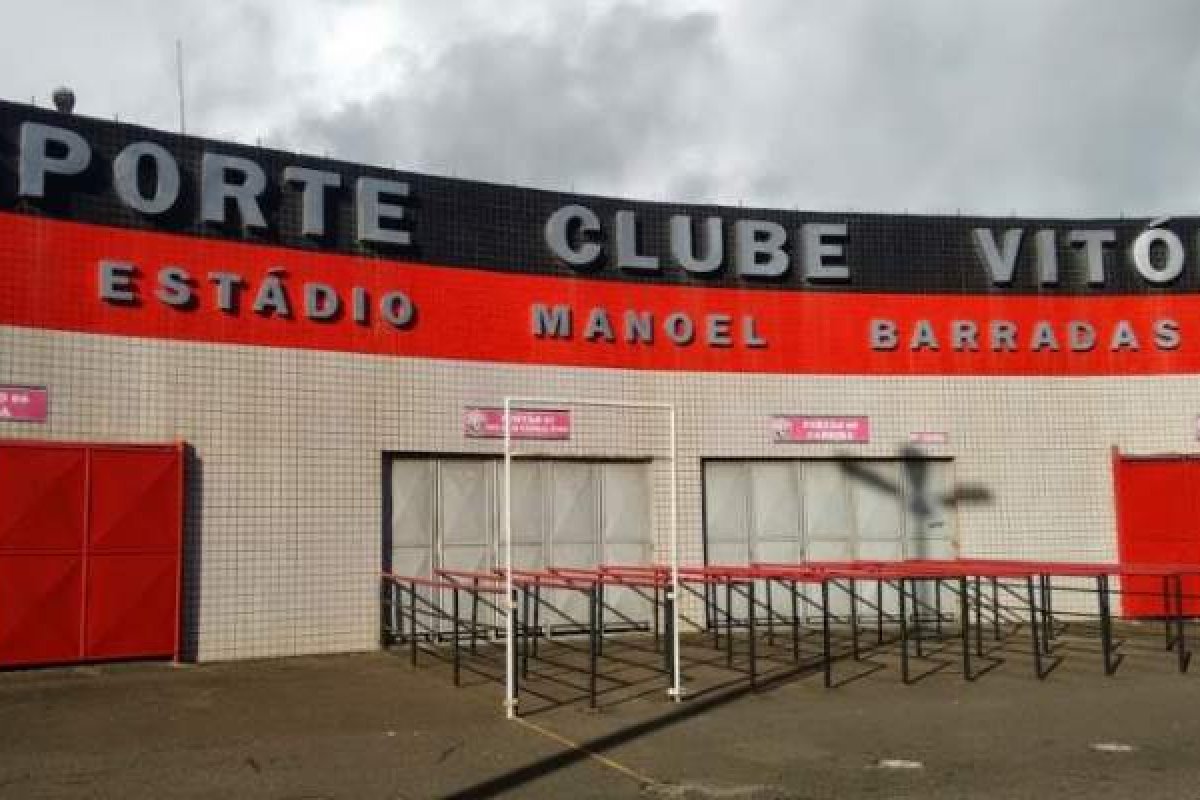 Jogador do Vitória é baleado próximo do Barradão