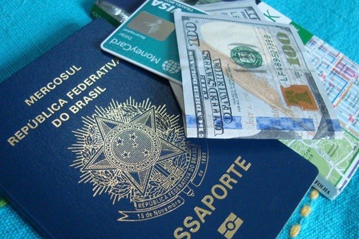 Gastos de brasileiros no exterior sobem 30%, aponta BC