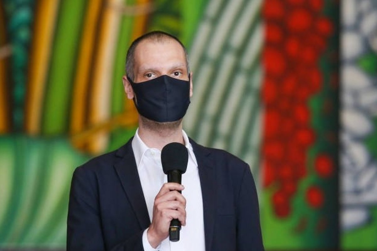 Nas redes sociais, Bruno Covas afirma que 'a luta pela vida continua'