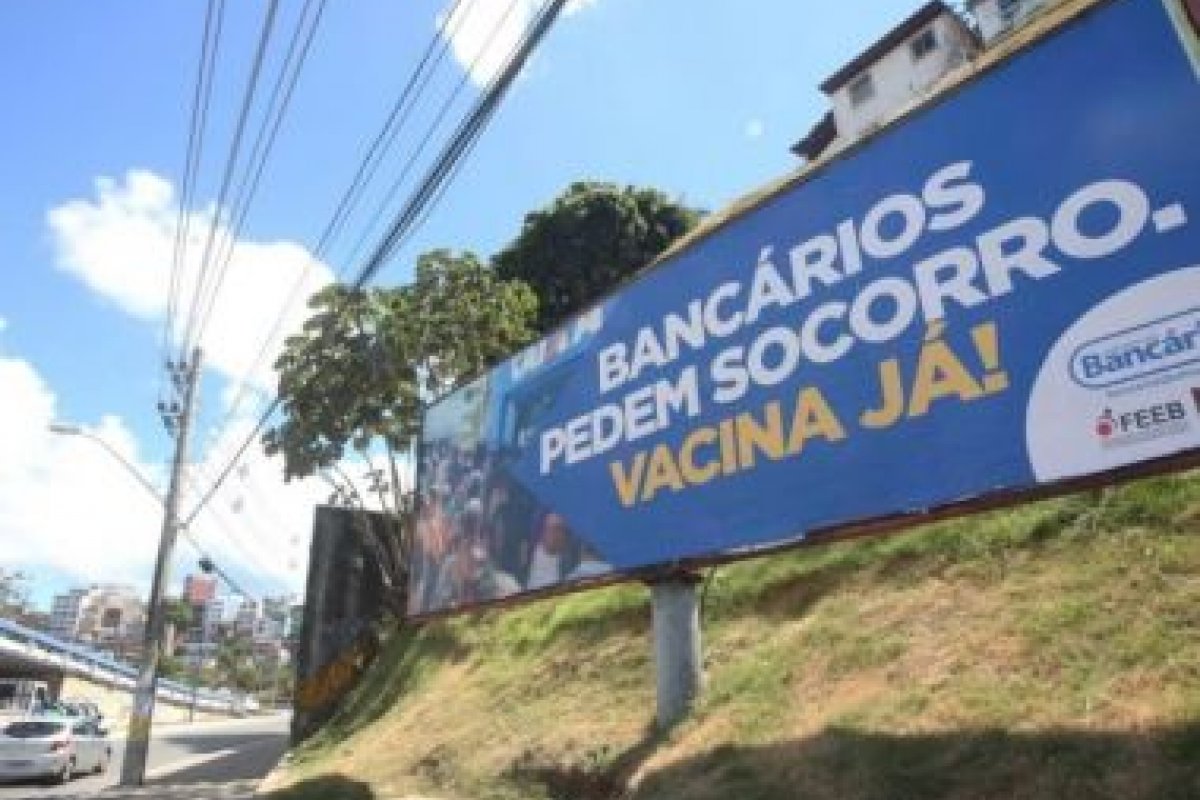 Funcionários da Caixa realizam manifestação em Salvador e outras 11 cidades baianas nesta terça-feira (27)