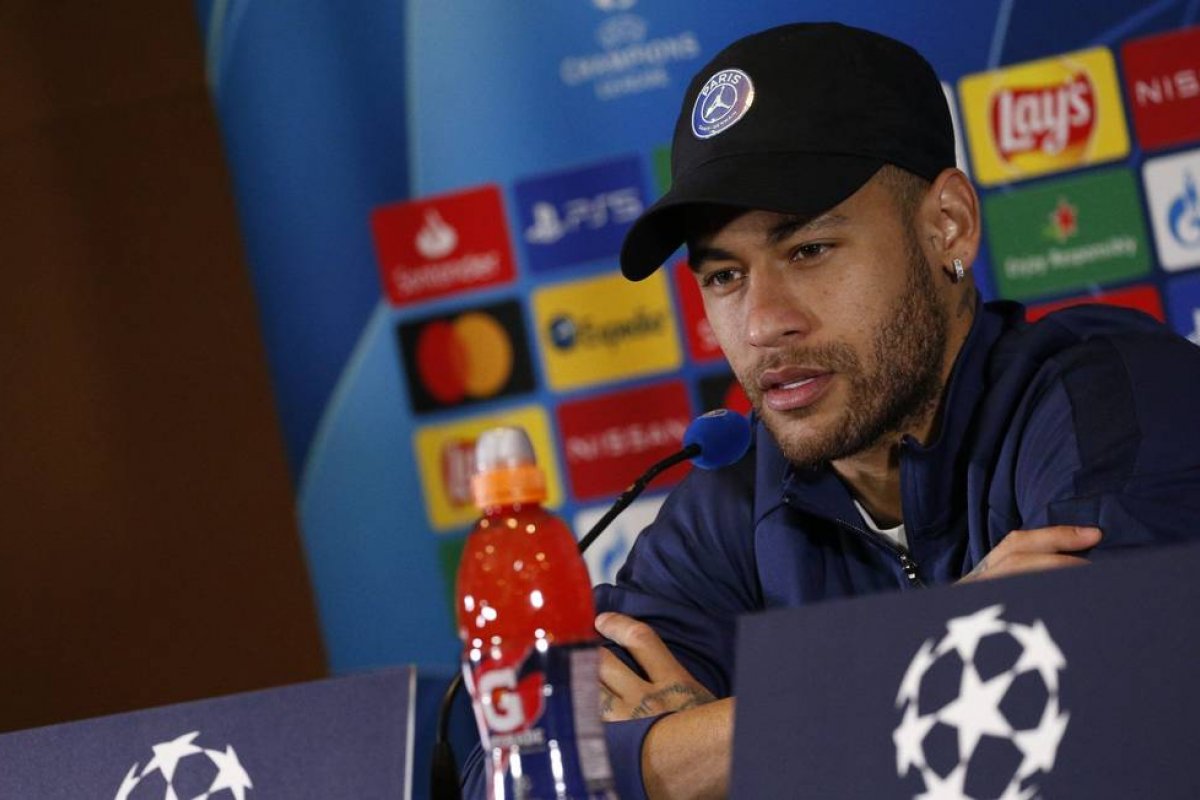 "Fico feliz pelo carinho que meu país vem tendo por mim", diz Neymar ao elogiar o movimento #NeyDay