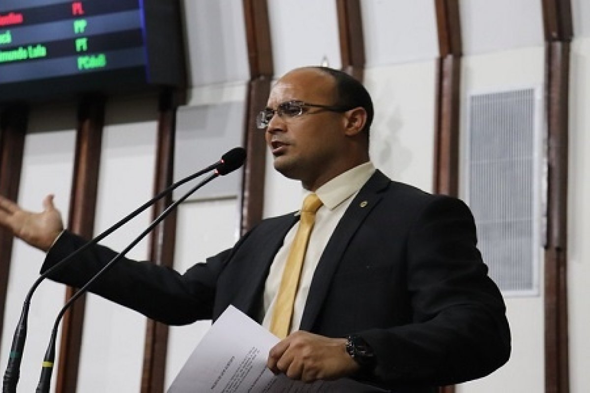 "Não houve a intenção de denunciar qualquer situação", afirma Capitão Alden