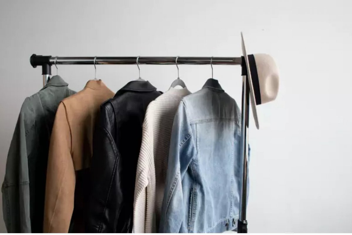 Marcas de moda e beleza se unem em lançamento de liquidação online nesta quarta (28)