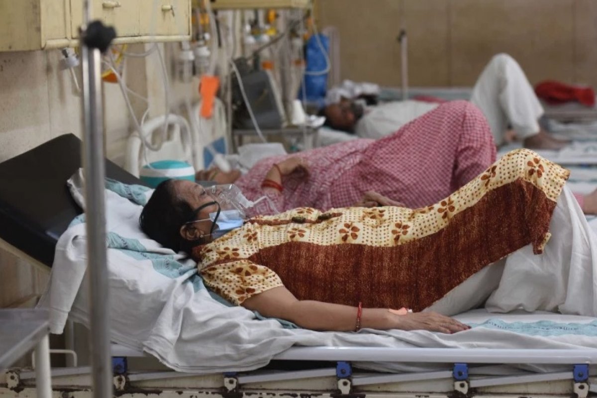 Variante indiana foi identificada em pelo menos 17 países, diz OMS