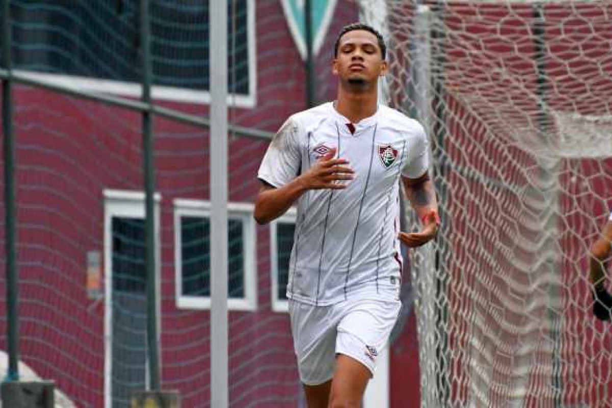 Novo reforço do Vitória, Samuel Granada revela que foi roubado quando chegou a Salvador