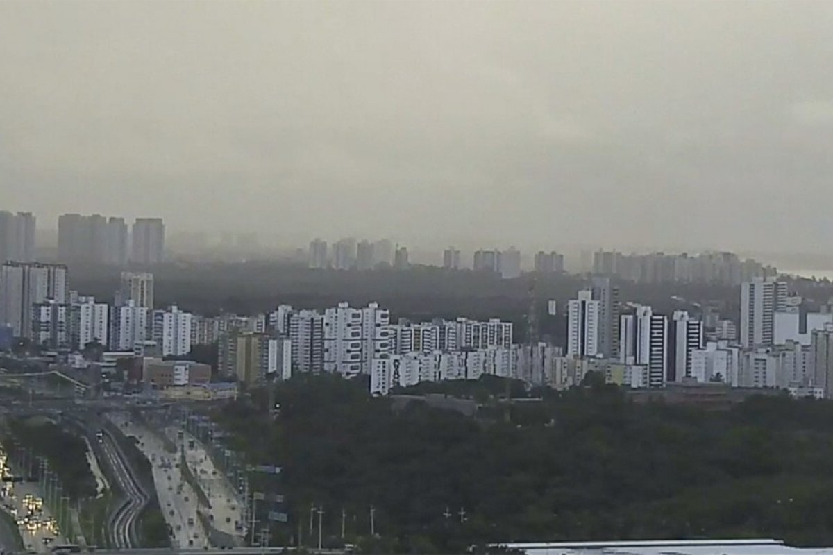 Salvador terá quinta-feira (29) de céu nublado e chuvas; confira a previsão do tempo