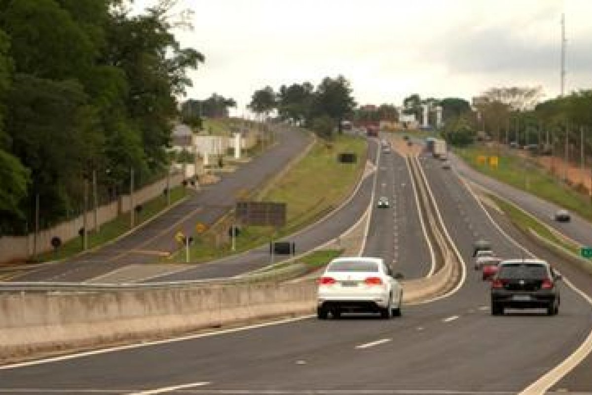 Leilão de três rodovias pode arrecadar R$ 14 bilhões em investimentos nesta quinta-feira (29)
