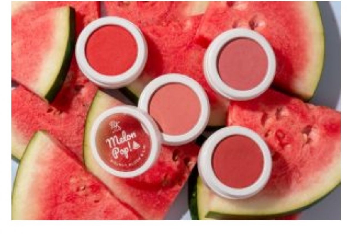 Inspirada no look com bochechas naturalmente coradas, marca lança blush com textura transformadora