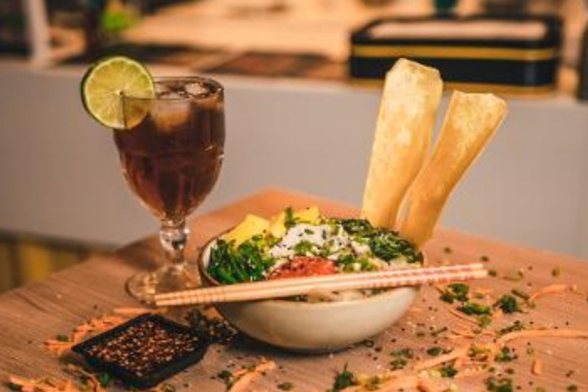 Shopping Paralela promove campanha do Dia das Mães com arte e solidariedade