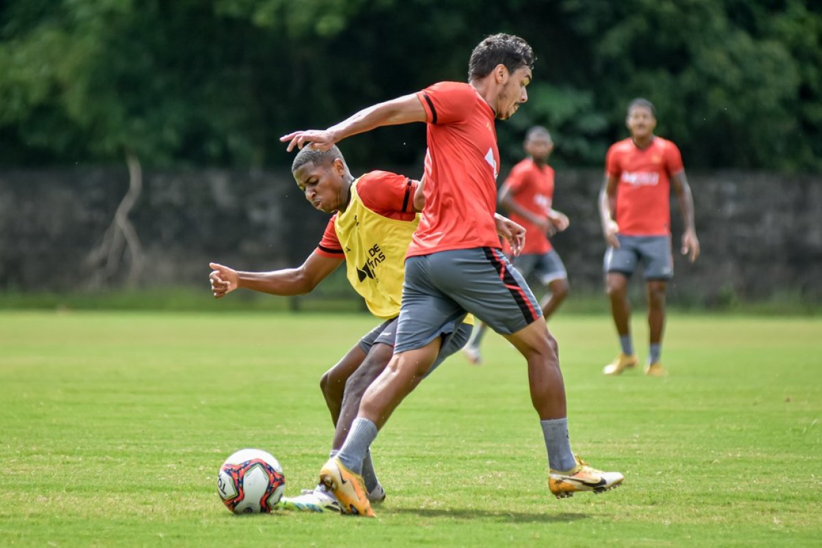 Vitória se reapresenta após bater o Conquista