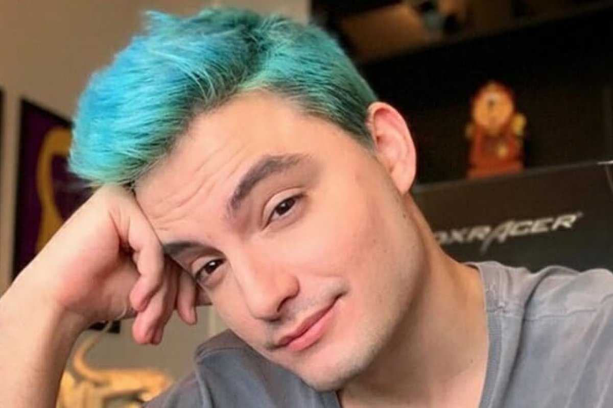 Após criticar sertanejos, Felipe Neto culpa sites de fofoca por polêmica sobre pandemia