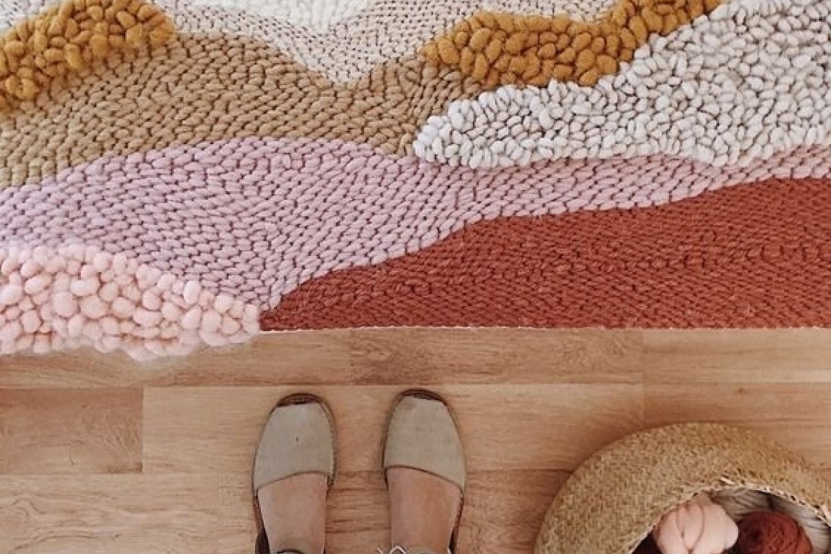 Tapetes bordados estão em alta - conheça a técnica do ponto russo