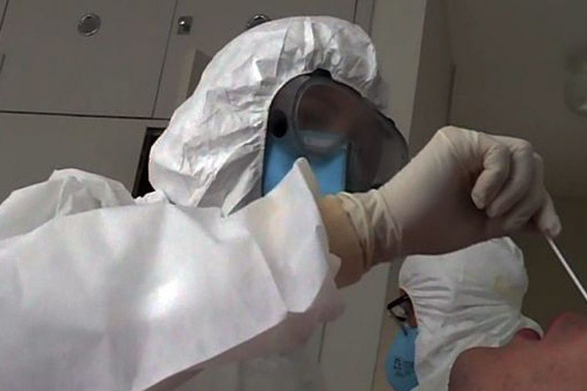 Testes laboratoriais de covid-19 poderão ser deduzidos do IRPF