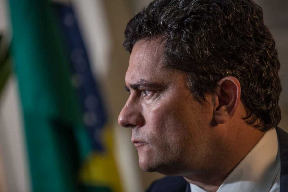 Sérgio Moro é vacinado com a vacina da Pfizer para a Covid-19 nos Estados Unidos