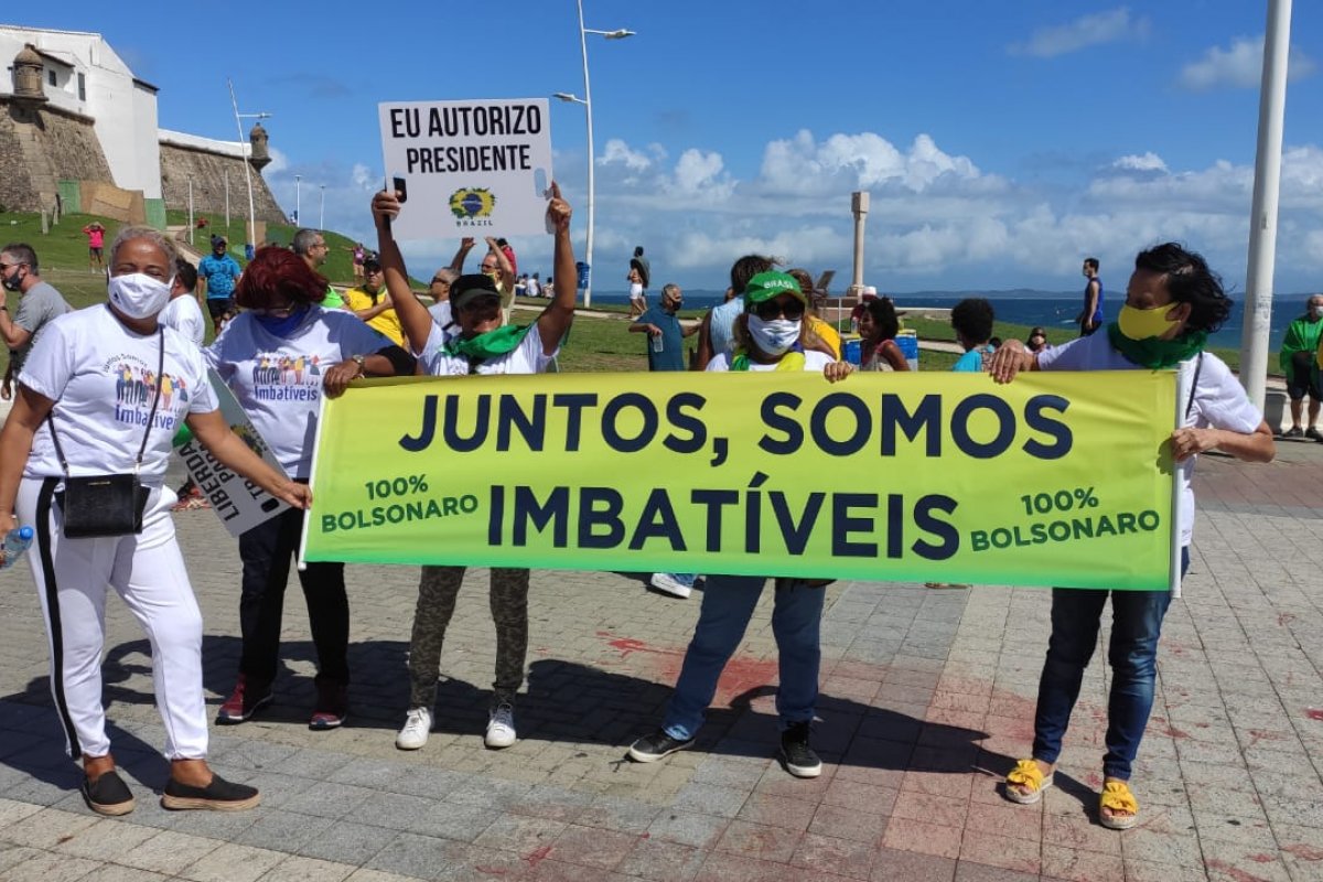 Apoiadores de Bolsonaro se reúnem neste sábado em defesa dos direitos constitucionais