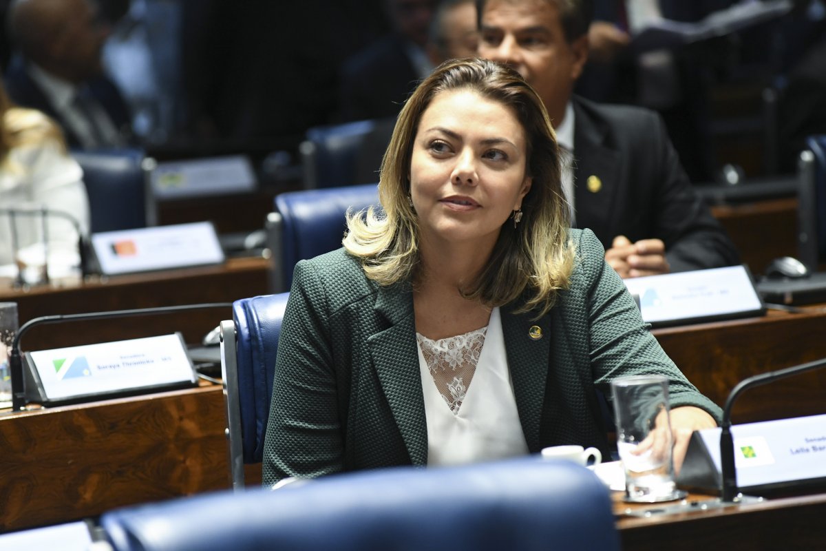 Senadora cobra informações sobre a garantia da continuidade e manutenção da qualidade das atividades do Inep