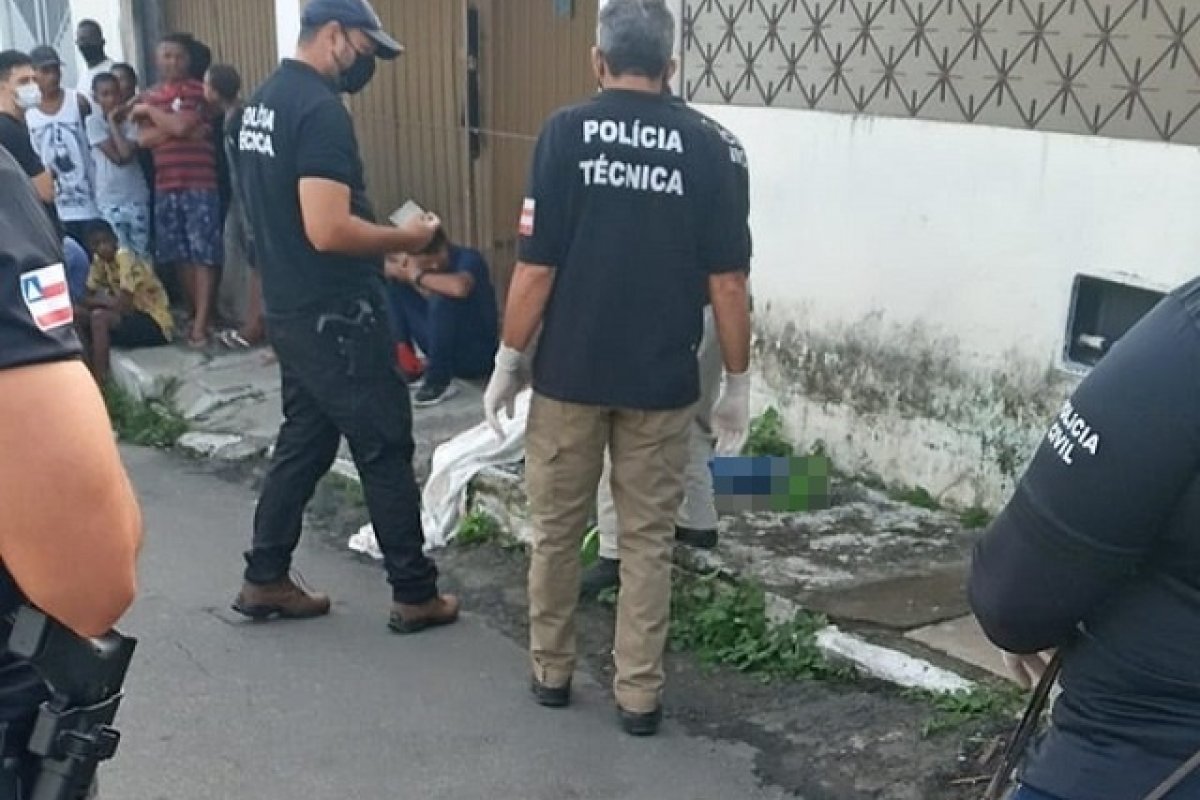Jovem é morto a tiros no bairro Jardim Cruzeiro, em Feira de Santana