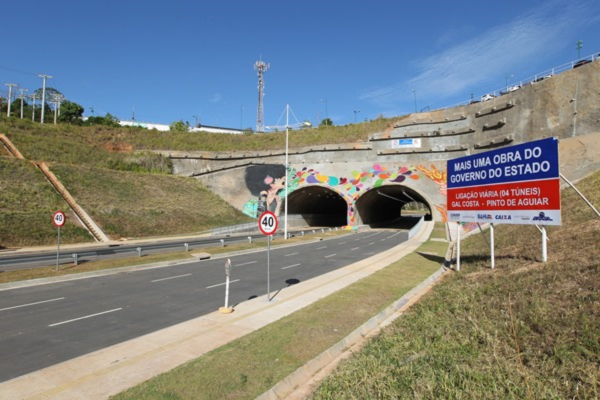 Acidente entre dois carros mata homem na Av. Gal Costa, em Salvador