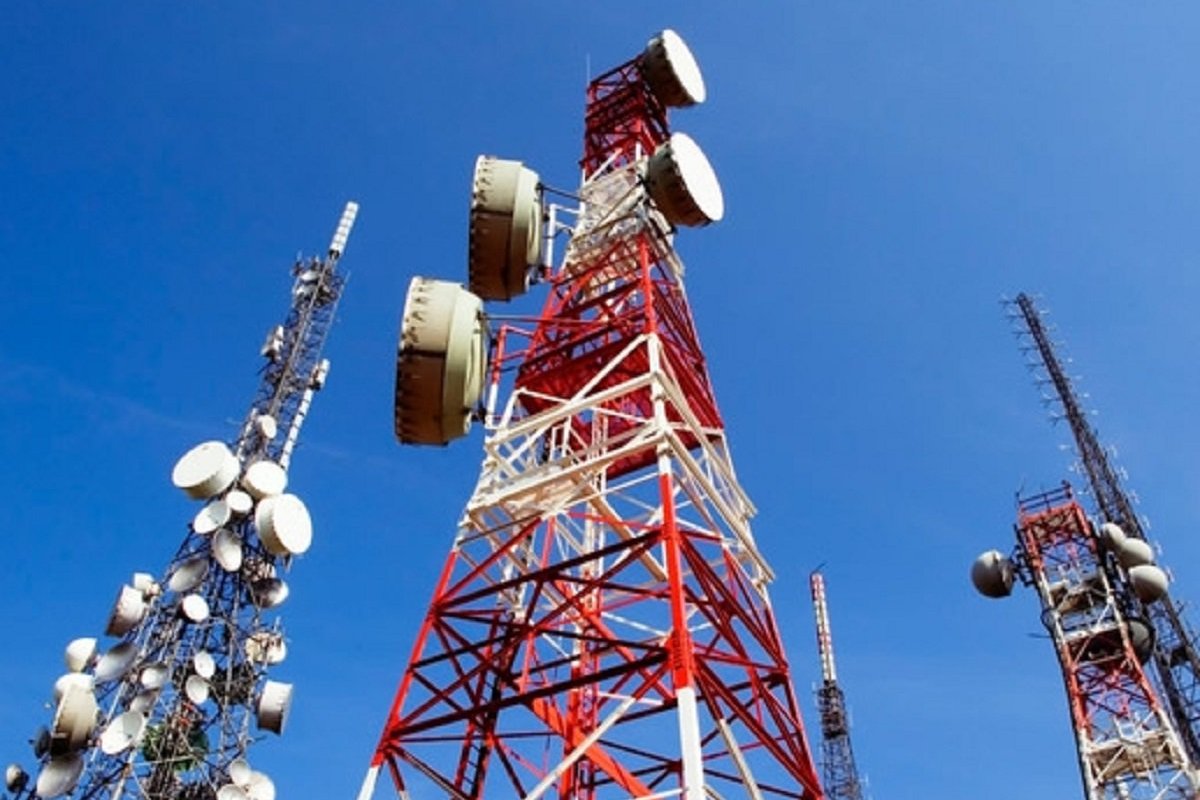 Facções criminosas do RJ sequestram antenas de telefonia e internet e geram prejuízo para mais de 158 mil pessoas