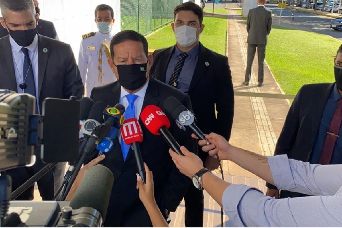 'A gente tá trabalhando pelo bem e objetivo comum', diz Mourão sobre fim da Operação Verde Brasil 2