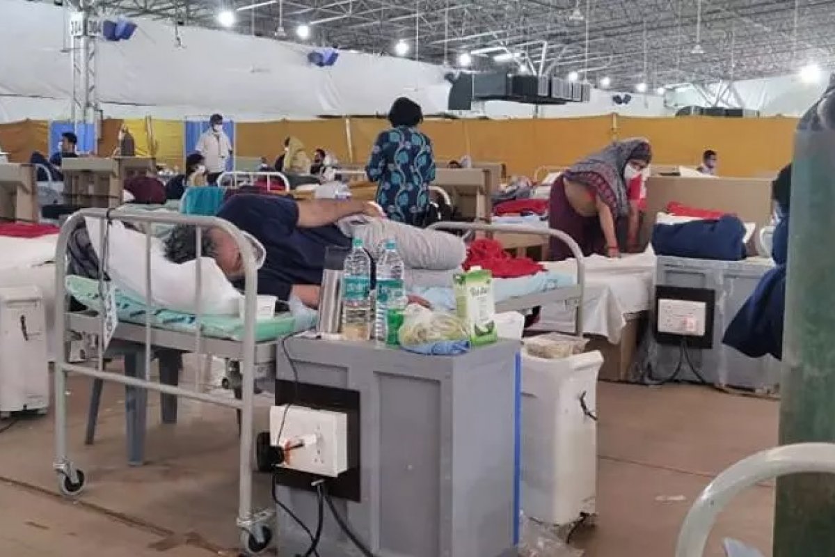 Covid-19: Situação precária de hospitais na Índia faz com que pessoas temam internação
