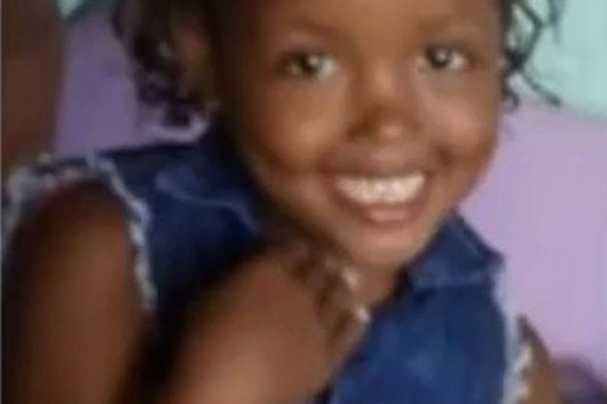 'Atirou porque quis', diz mãe de menina morta com tiro no peito em Itabuna