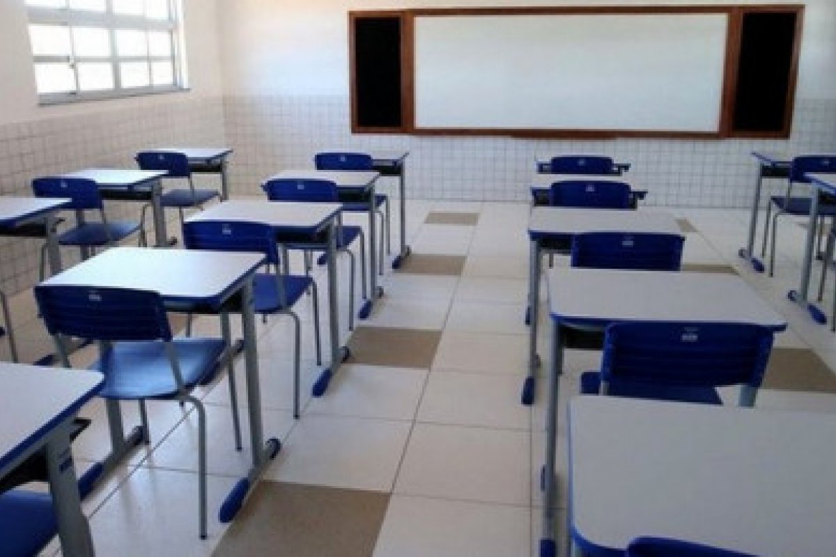 Mesmo com vacinação de todos os professores, APLB quer manter paralisação