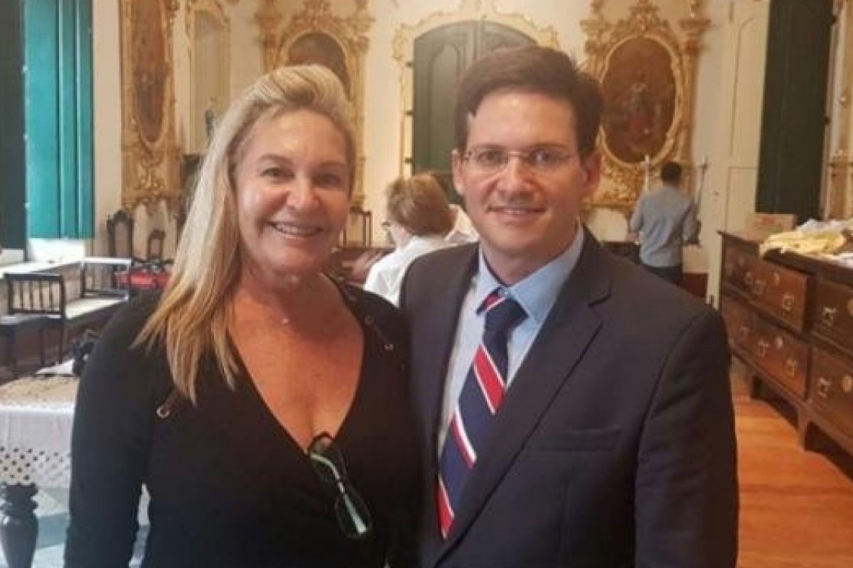 Morre Graça Violland, mãe do ministro da Cidadania João Roma