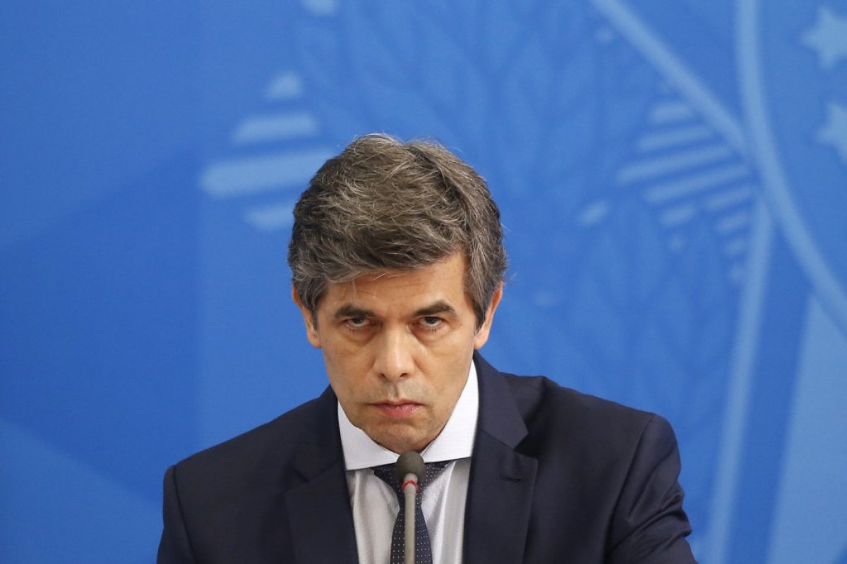Depoimento do ex-ministro da Saúde Nelson Teich na CPI da Covid é adiado para esta quarta (5)
