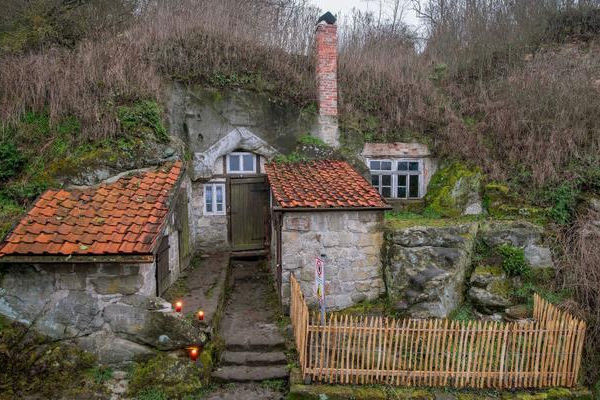 Fãs da trilogia 'Senhor dos Anéis' podem ter experiência de viver como um hobbit em cavernas