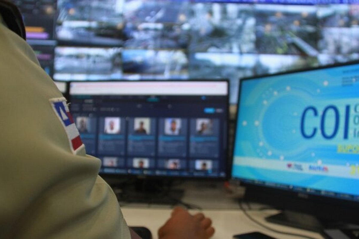 Foragidos por tráfico são presos após reconhecimento facial