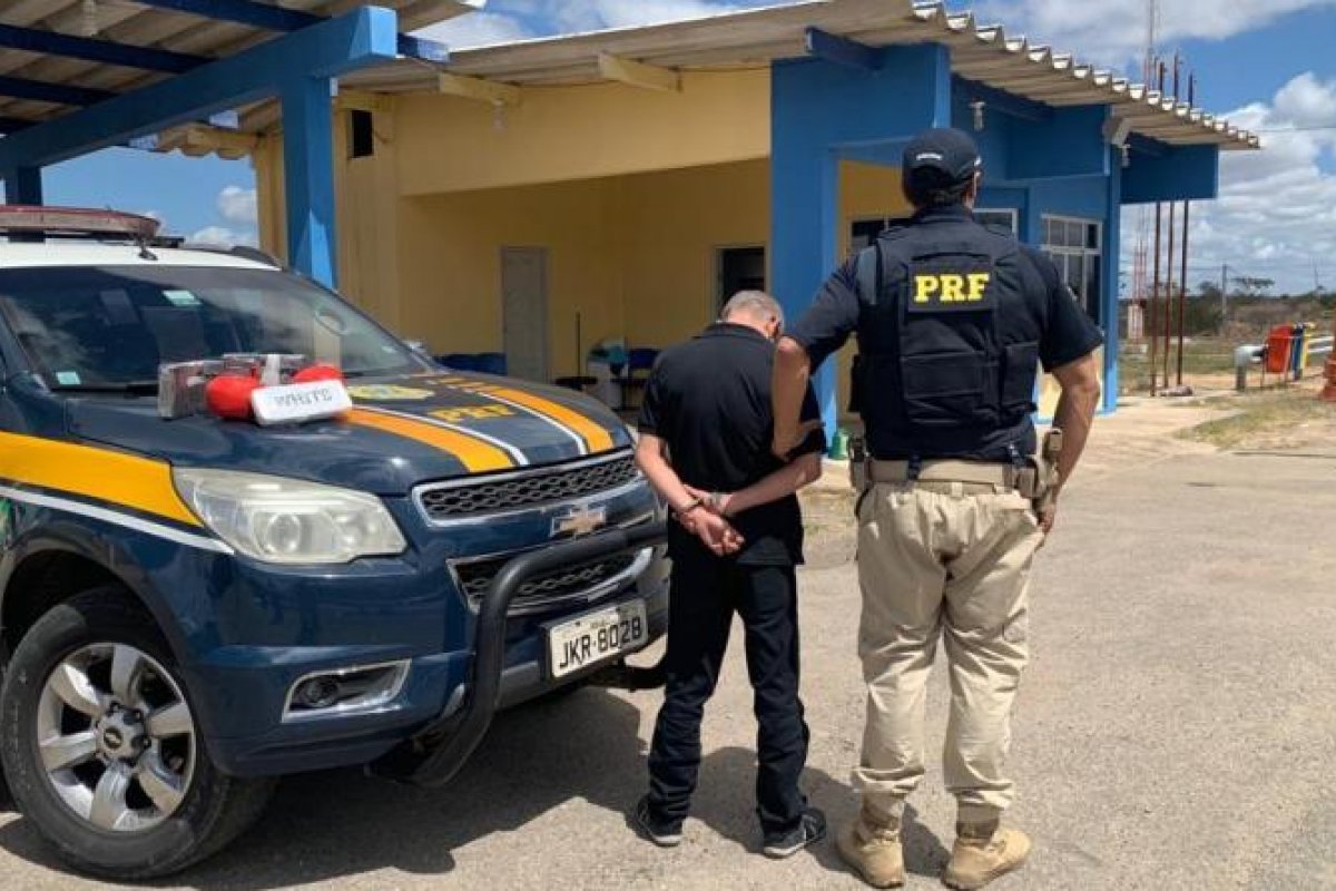 Polícia apreende 5,278 kg de cocaína, em Poções 