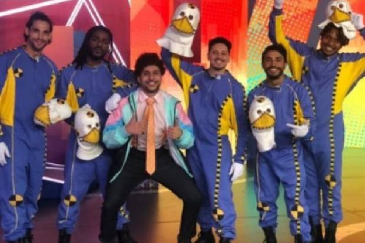 Dummies do BBB21 tiram as máscaras