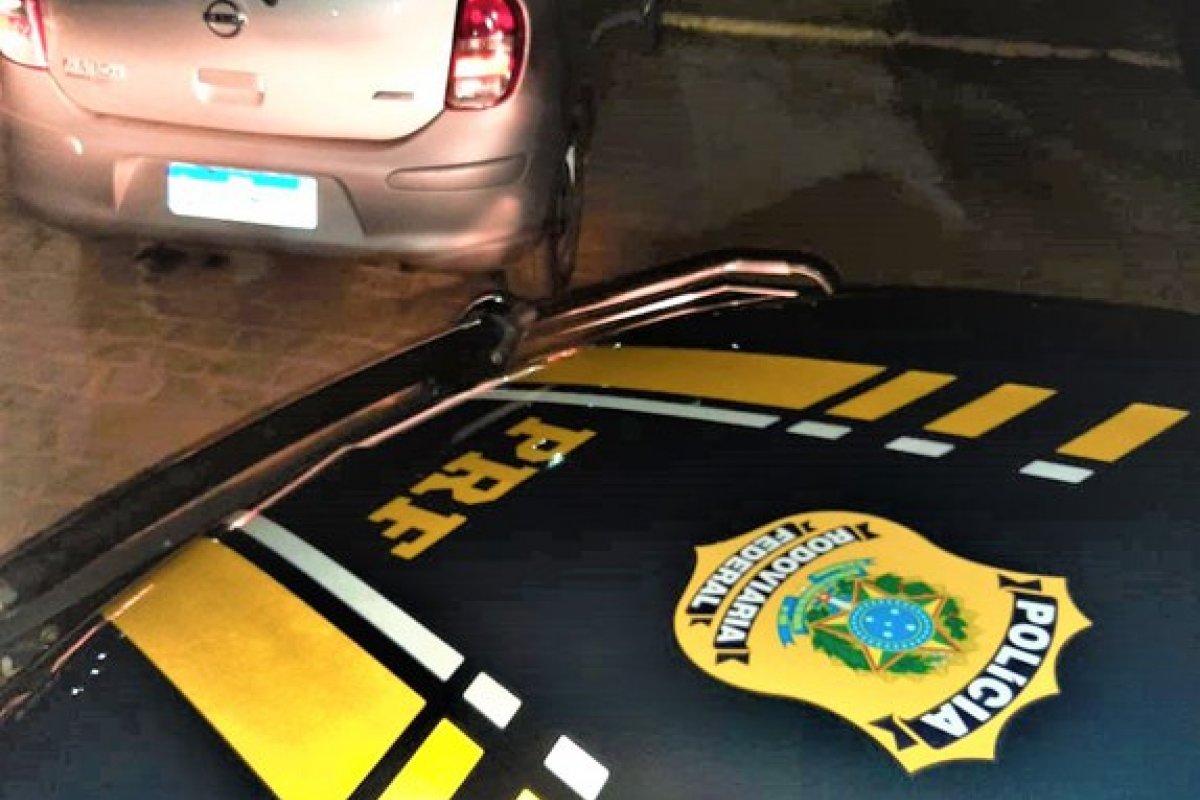 PRF prende motorista com carro clonado em Barreiras, no Oeste da Bahia