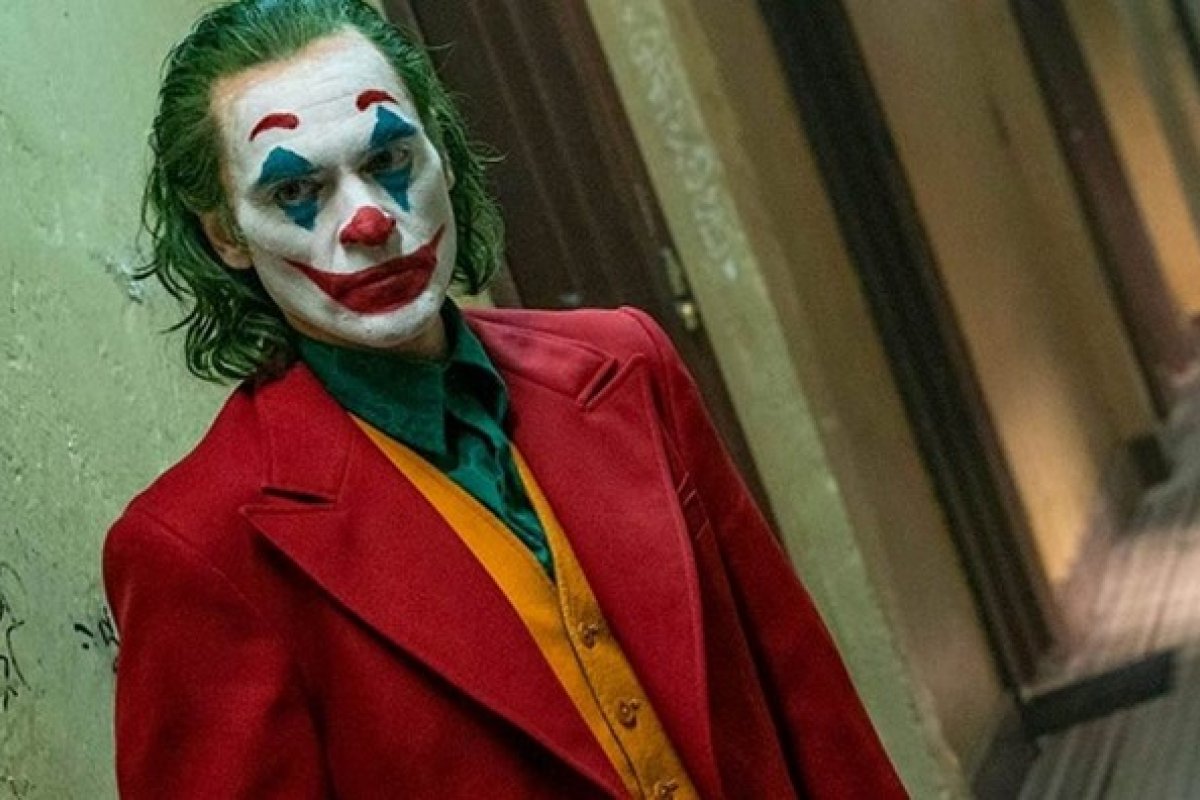 Sequência de Coringa está em desenvolvimento na Warner, diz site