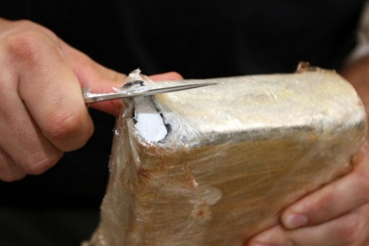 Três mulheres são presas com mais de 10 kg de cocaína em Vitória da Conquista