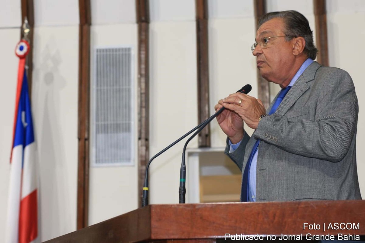 Targino Machado (DEM) desconversa sobre reeleição de Nelson Leal na ALBA