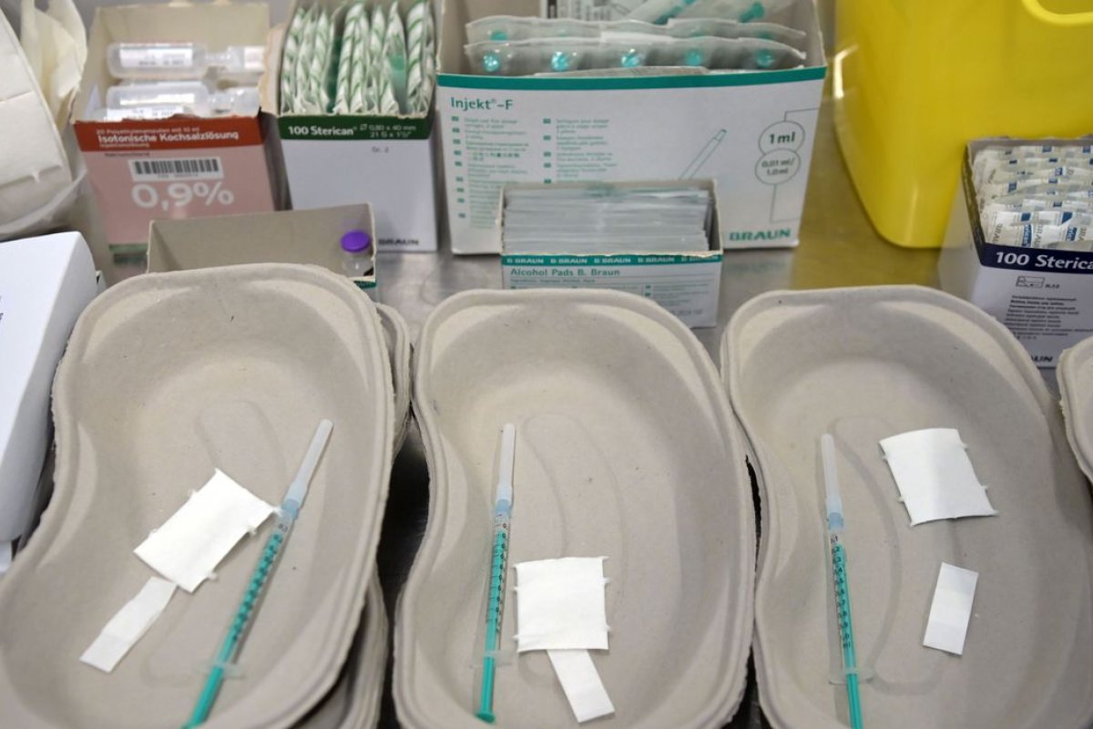 Pela primeira vez, G20 promete "financiamento total" de compra de vacinas pela OMS