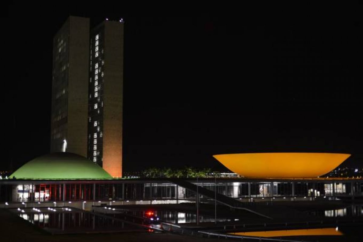 Governo sugere PEC para alterar regras de estabilidade para servidores públicos