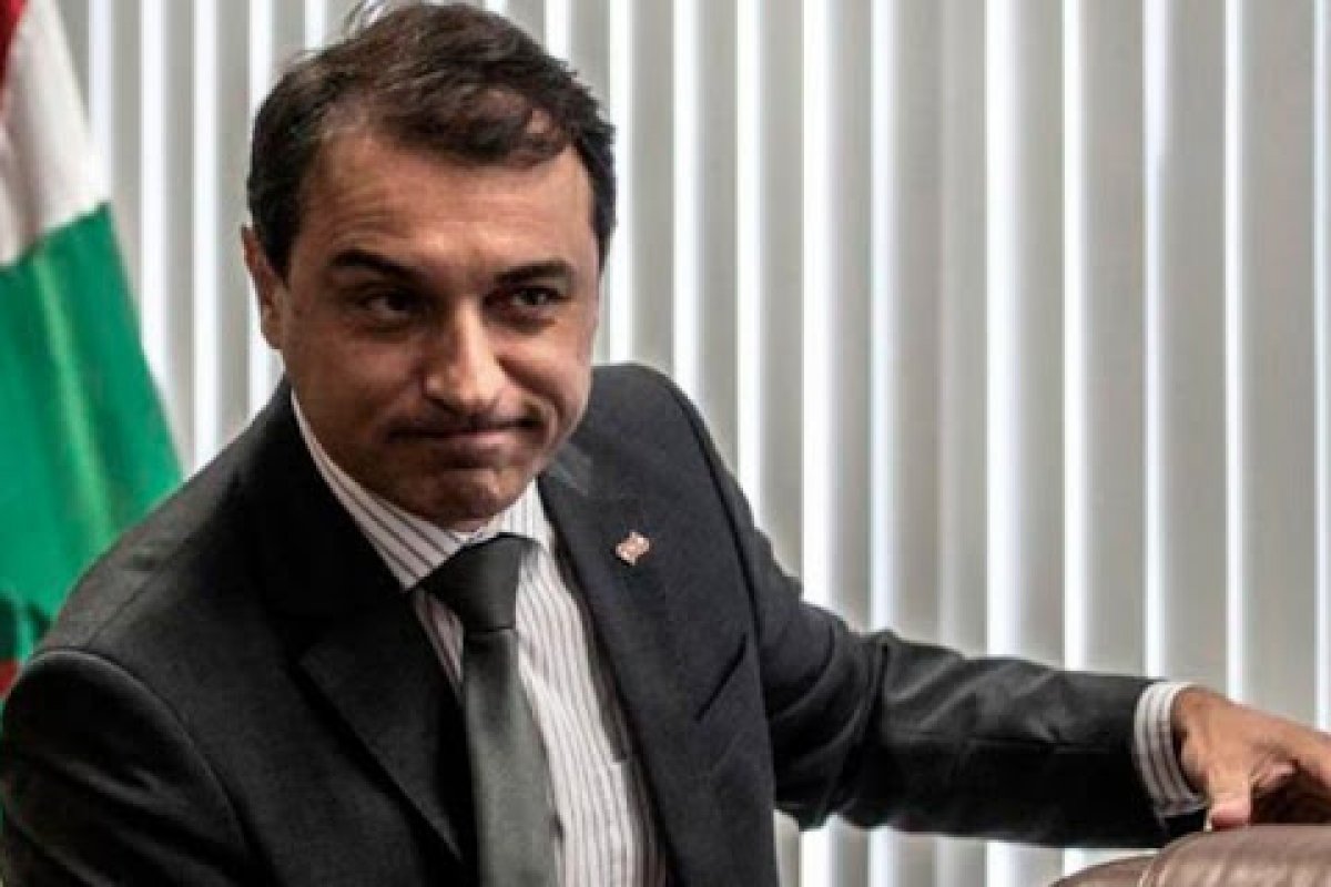 Justiça realiza julgamento do segundo pedido de impeachment do governador de Santa Catarina nesta sexta-feira (7)